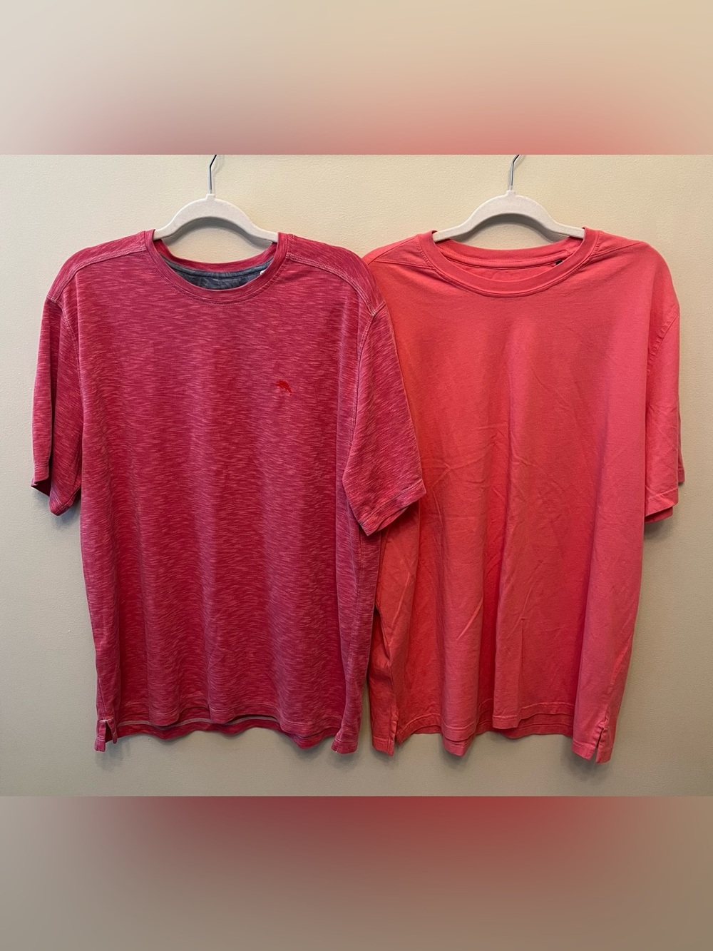 Tommy Bahama Lot of 2 Tommy Bahama Short Sleeve Shirts Men's Size XL Red